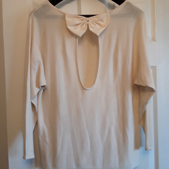 Cream blouse - Picture 2 of 2